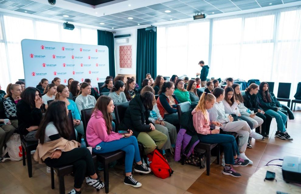 O organizație importantă din ROMÂNIA cere educație SEXUALĂ în școli
