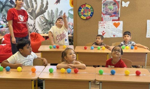 Salvați Copiii România: 87% dintre familiile sărace nu pot acoperi singure costurile educației copiilor
