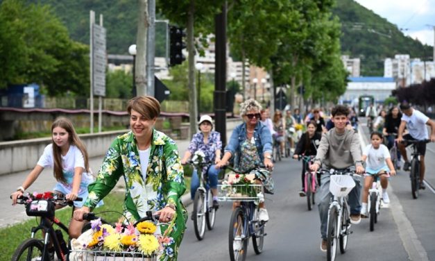 Marea Pedalare: 14 comunități din vestul țării se pun în mișcare în Săptămâna Europeană a Mobilității