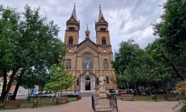 Sf. Liturghie pontificală în limba italiană în biserica Millennium din Timișoara