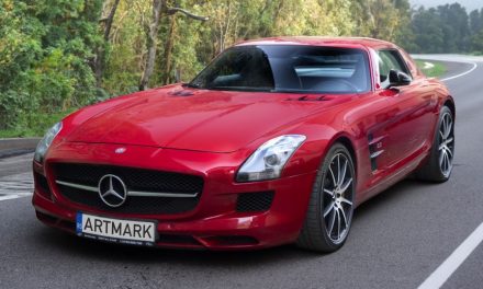 A fost cea mai rapidă mașină din lume, acum intră în licitație, în România