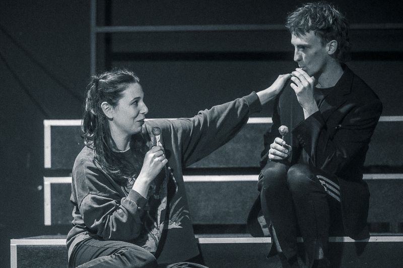 Teatrul Maghiar de Stat „Csiky Gergely” din Timișoara anunță premiera spectacolului „Kasimir și Karoline”