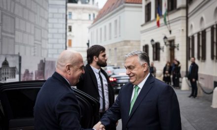 Premierul ungar Viktor Orbán l-a primit pe Ilie Bolojan, prim-ministrul României, la Budapesta, în cadrul unei vizite de lucru