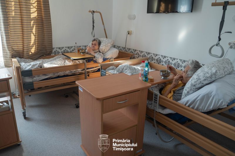 Primăria Municipiului Timișoara: Investiții pentru seniori, cu bani europeni! Primele dotări au ajuns la beneficiari