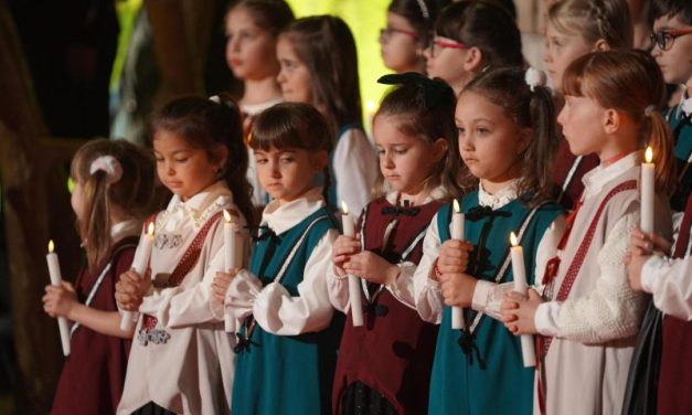 Corul Madrigal prezintă Spectacolul „Săptămâna Patimilor” la Timișoara