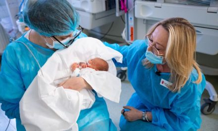 Salvați Copiii România trage un semnal de alarmă asupra importanței monitorizării sănătății mintale după naștere