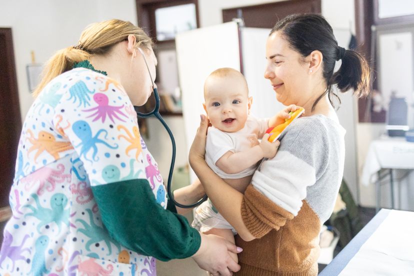 60 de cabinete de medicină de familie din zone dezavantajate vor fi dotate cu aparatură medicală modernă