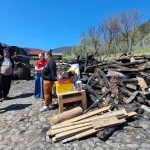 Salvați Copiii România, acțiuni de intervenție umanitară la Soveja – Mai multe familii și-au pierdut casele în incendiu