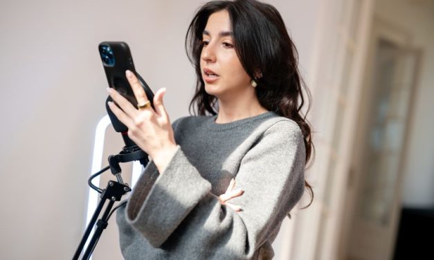 Se lansează audiobookul „Aventuri în orașul viitorului” – o poveste creată alături de comunitate