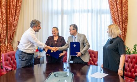 Primul liceu din România unde se vor pregăti artiști de musical și specialiști în sunet și lumini pentru spectacole