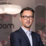 Ploom a lansat LYO în România